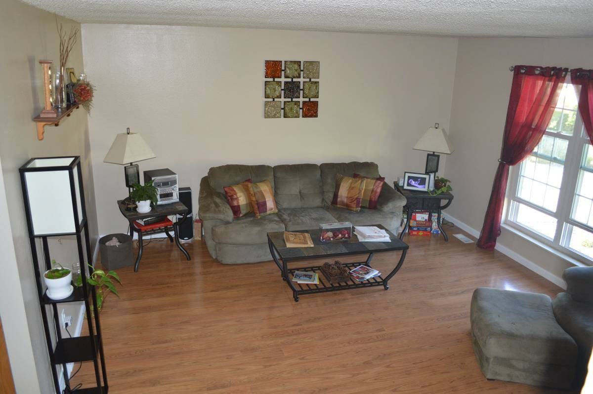 10014 Bryant Ct - Photo 3 of 18