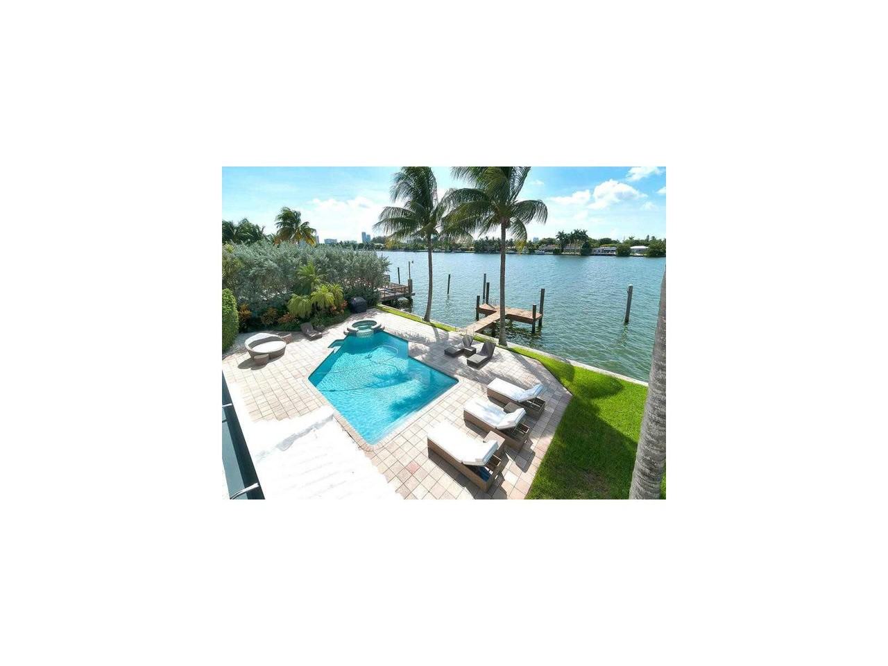 S BISCAYNE POINT, Miami Beach, FL 33141 5 Bedroom House for Rent for