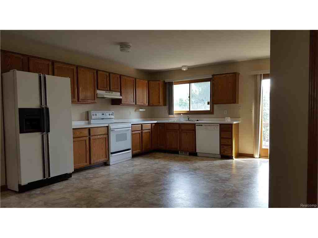 410 Oakgrove Ct - Photo 2 of 10