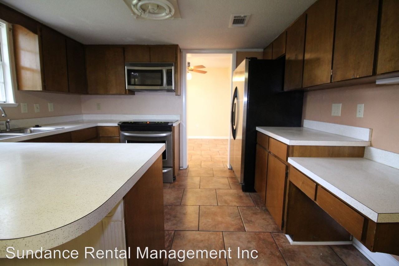 38 Birch Ave - Photo 2 of 16