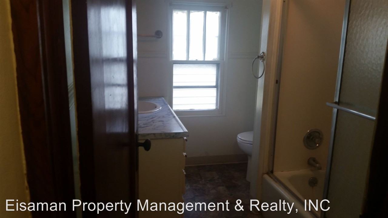 2312 Terrace Rd - Photo 2 of 17