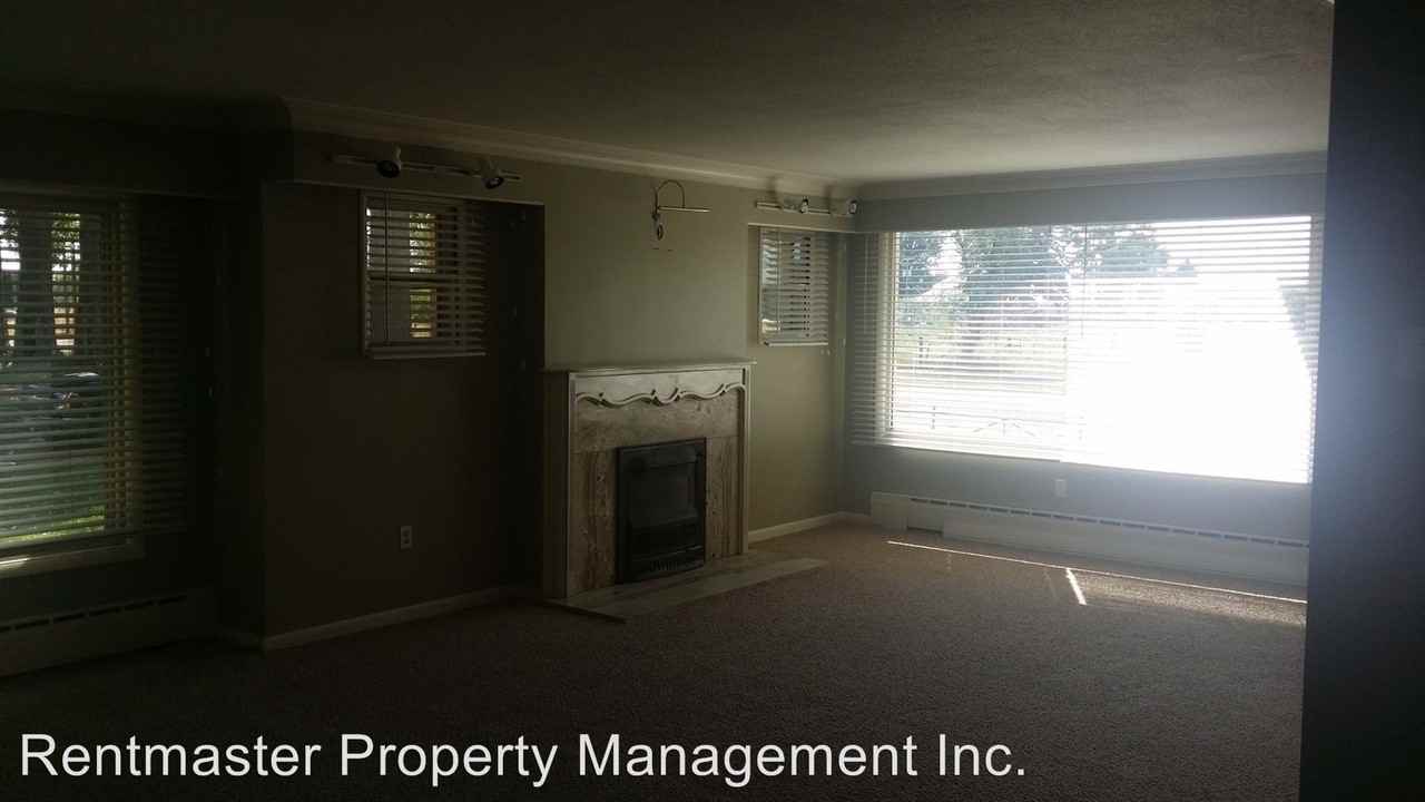 486 N 3479 E - Photo 3 of 17