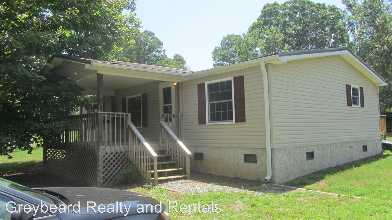 28 White Pine Dr - Photo 2 of 12