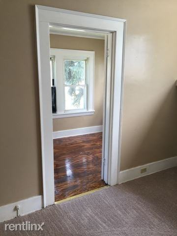 110 S 13th St - Photo 3 of 9