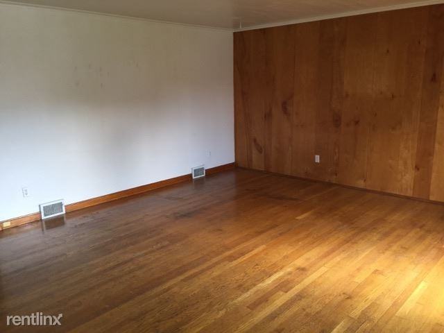 1305 Overlook Dr - Photo 2 of 20