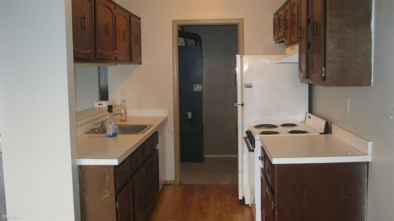 8306 N Genesee Rd - Photo 3 of 6