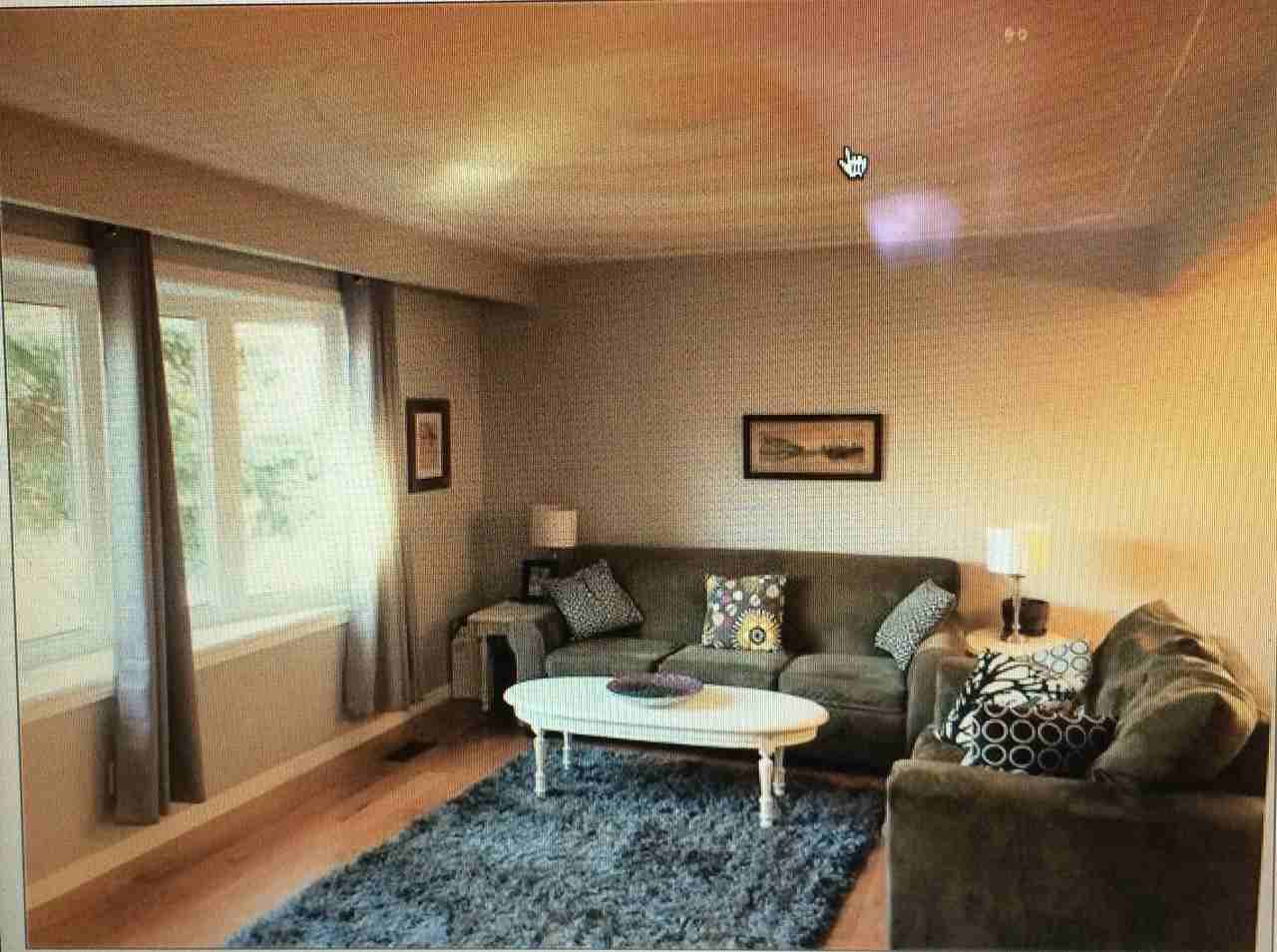 613 Black Oak Crescent - Photo 3 of 7