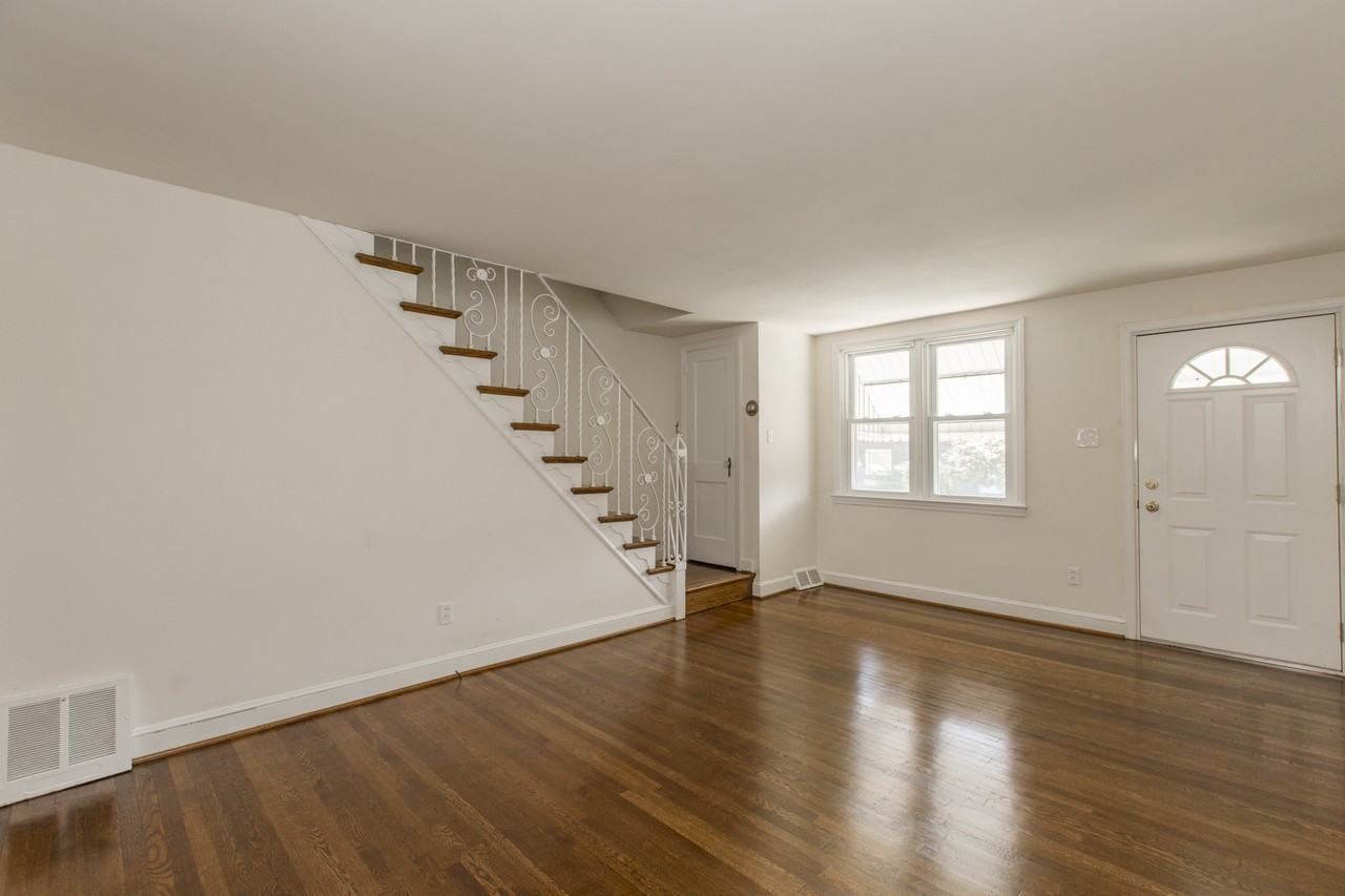 623 Magnolia Ave - Photo 3 of 34