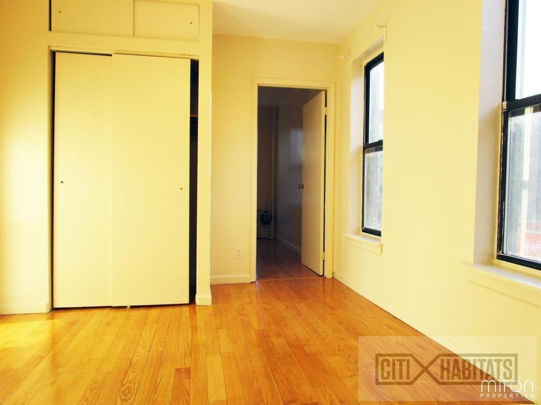 Bedford Ave #2 - Photo 3 of 7