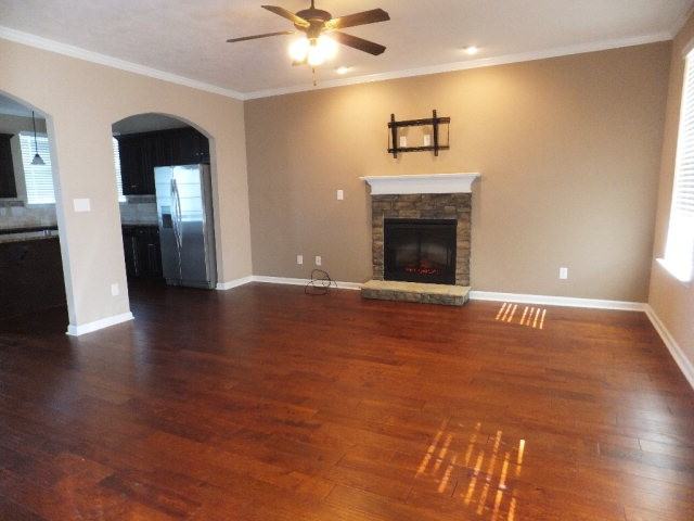 752 Whitney Pass - Photo 2 of 39