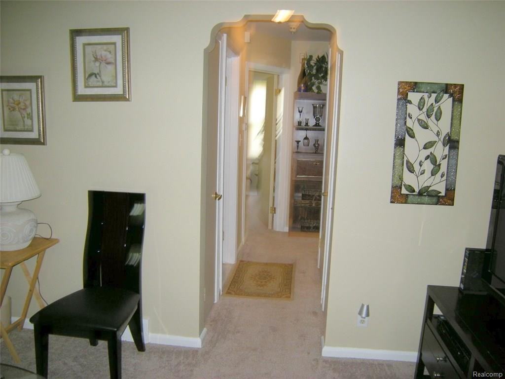 3039 William St - Photo 3 of 35