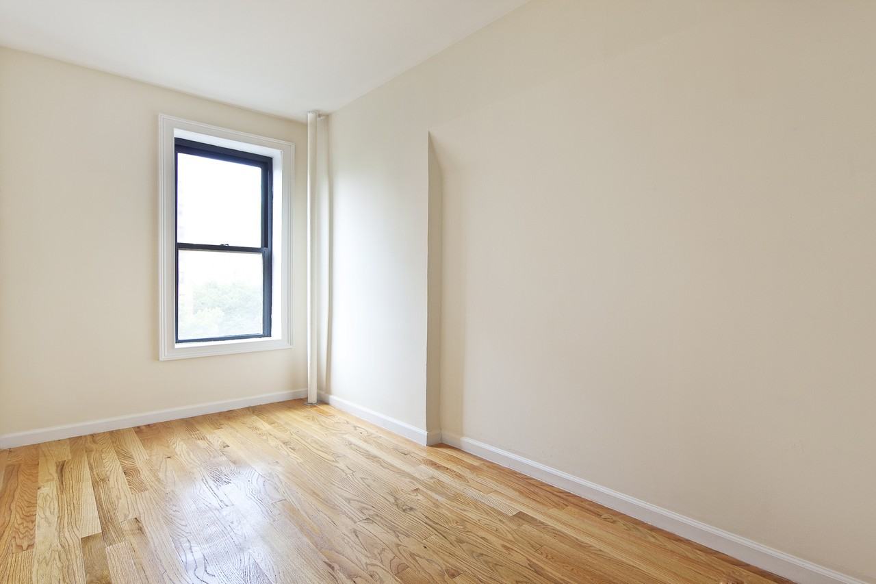 Madison St & Rutgers St - Photo 3 of 8