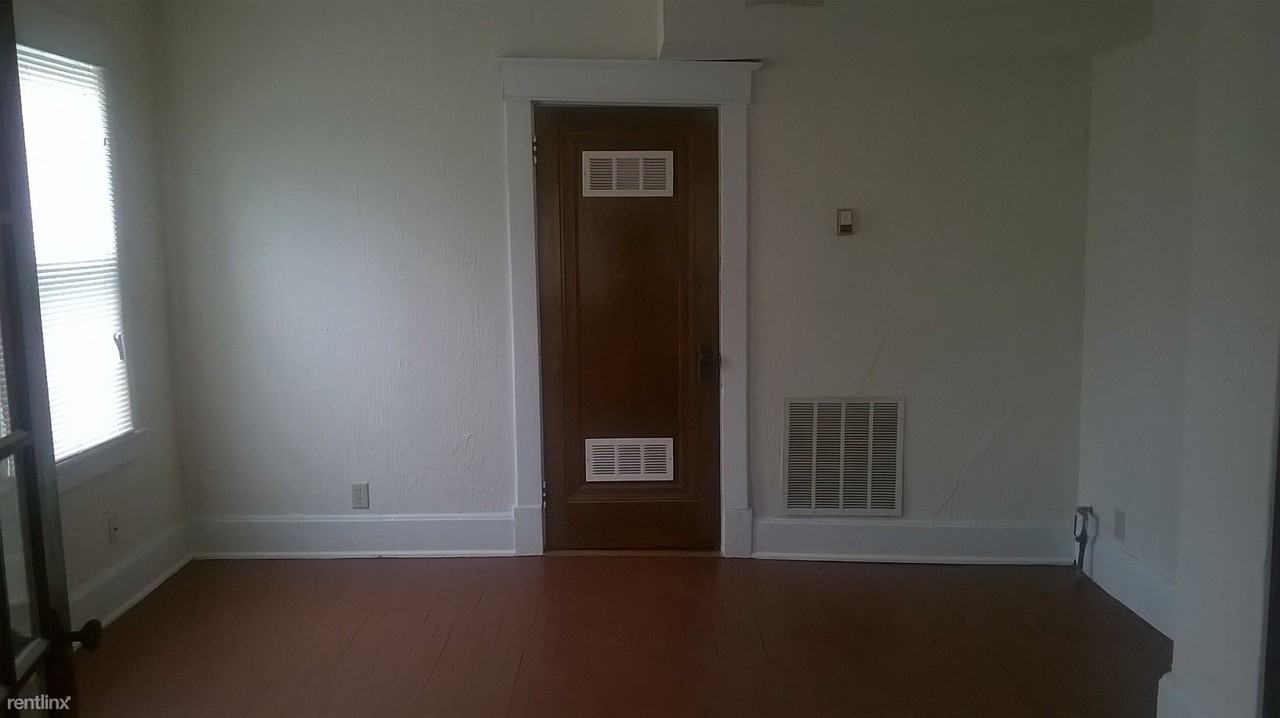 298 Sherman Ave - Photo 2 of 9
