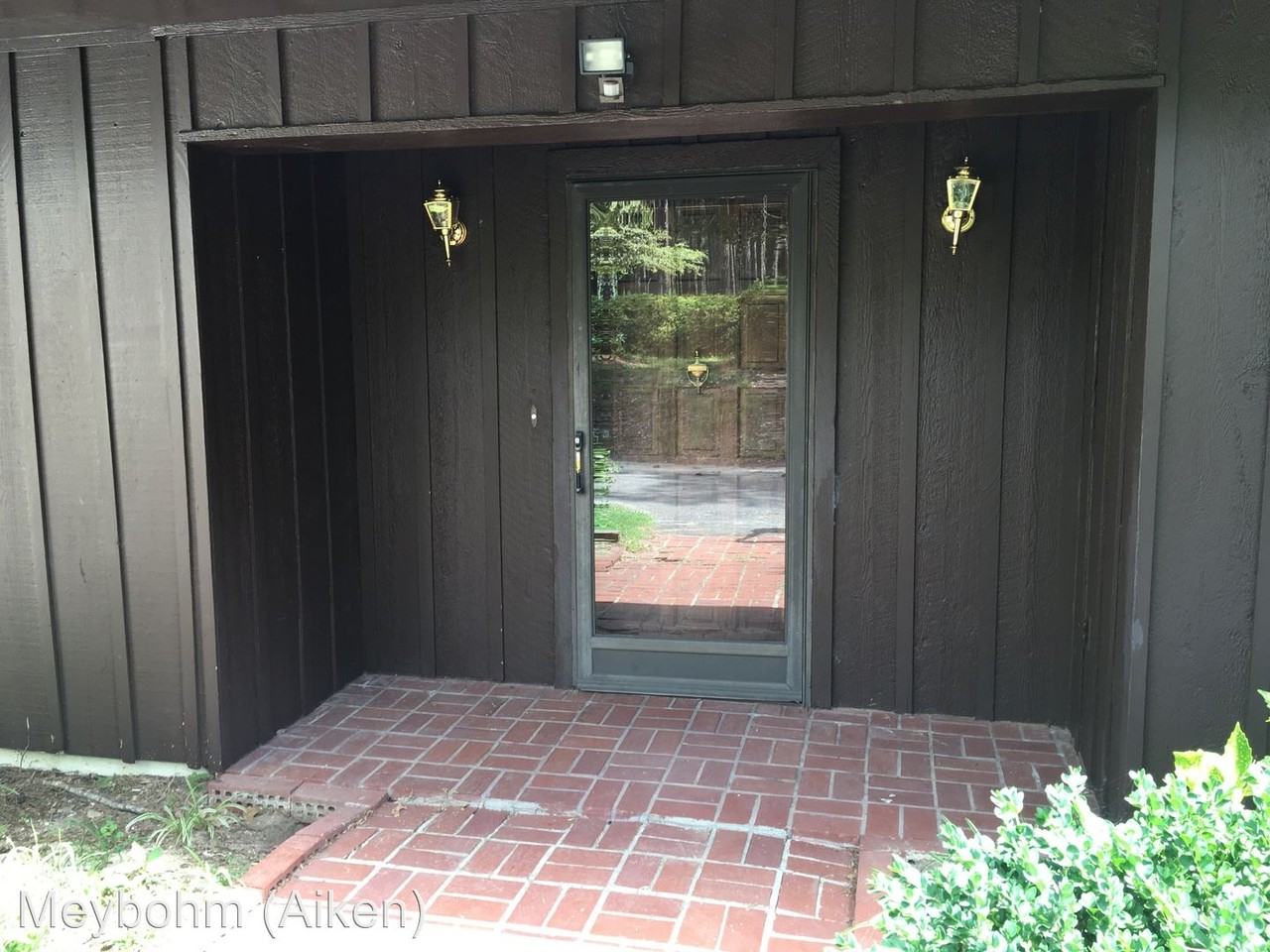 17 Reynolds Dr - Photo 3 of 21