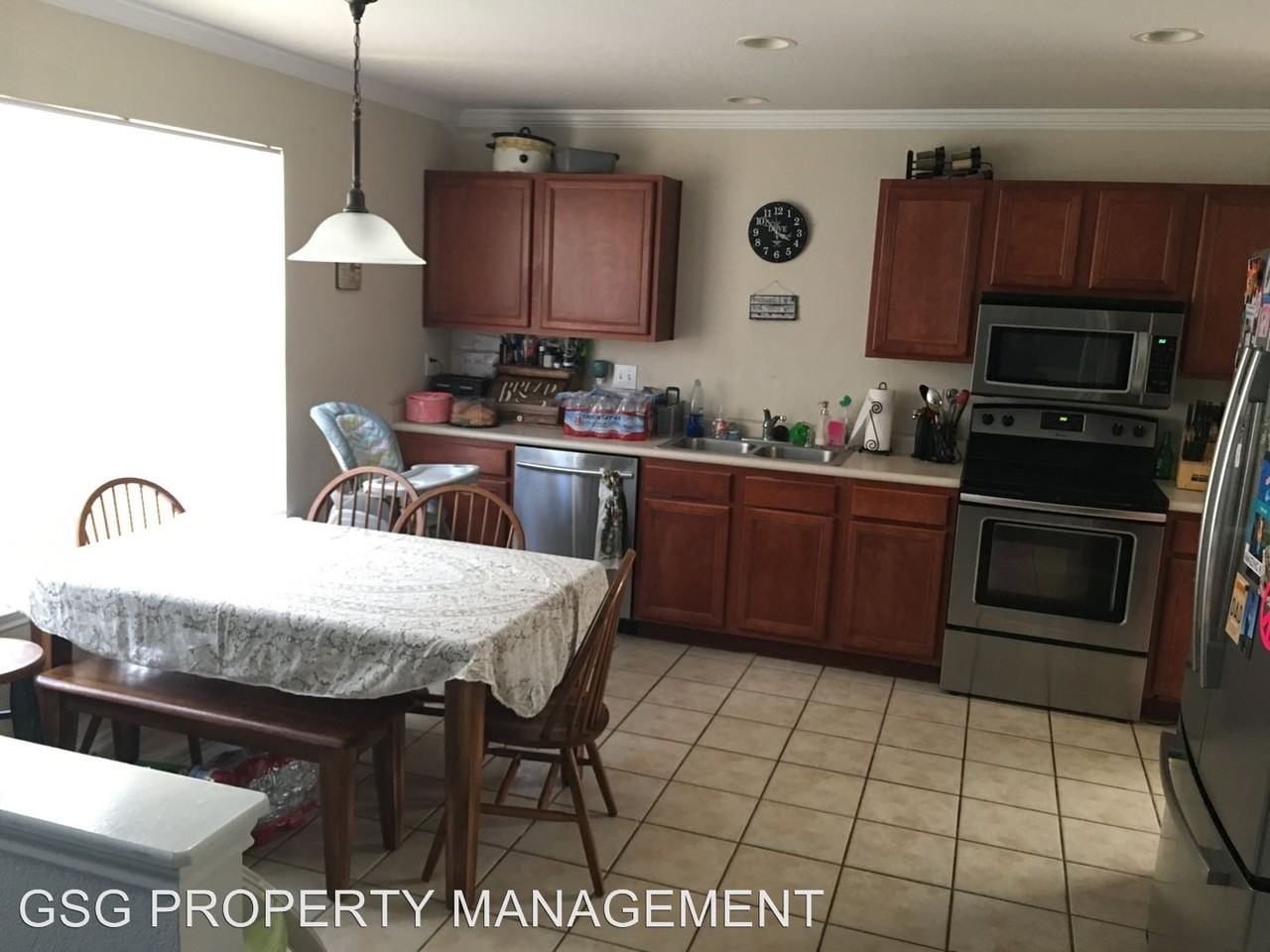 10710 Terrace Crest - Photo 3 of 5