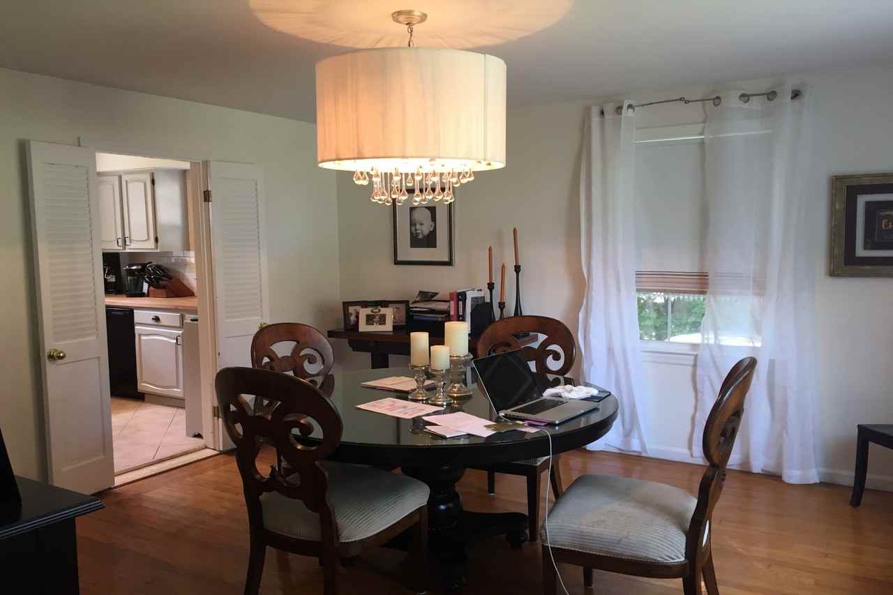 70 Ridge Cres - Photo 3 of 11