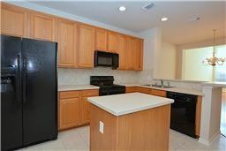 2035 Grand Terrace - Photo 3 of 8