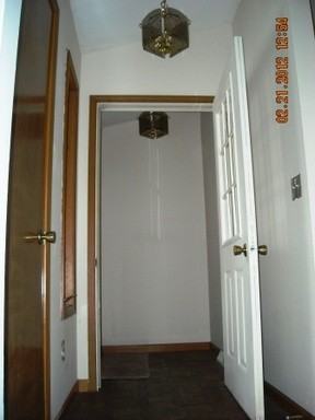 4700 Clinton Rd - Photo 3 of 40