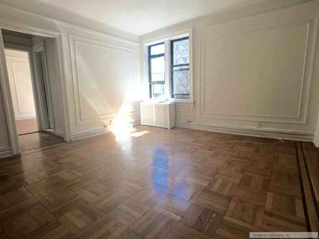 282 Cabrini Blvd #6J