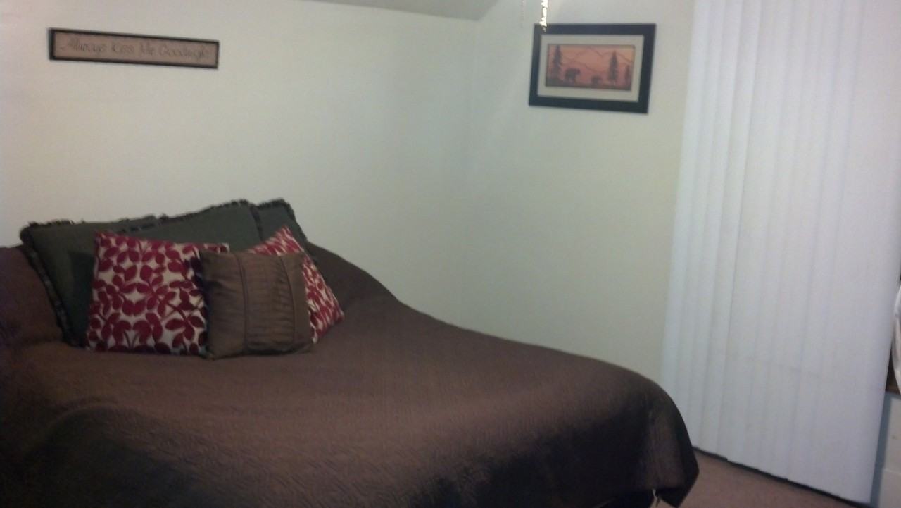 607 3rd St NE - Photo 3 of 6