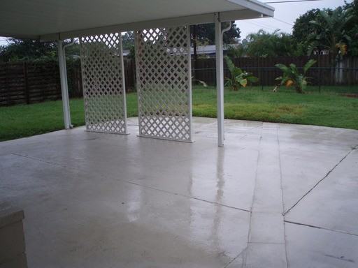 460 42nd Ave NE - Photo 3 of 20