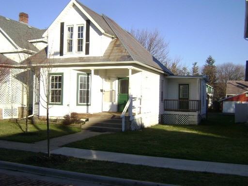 118 N McKenzie St - Photo 2 of 14