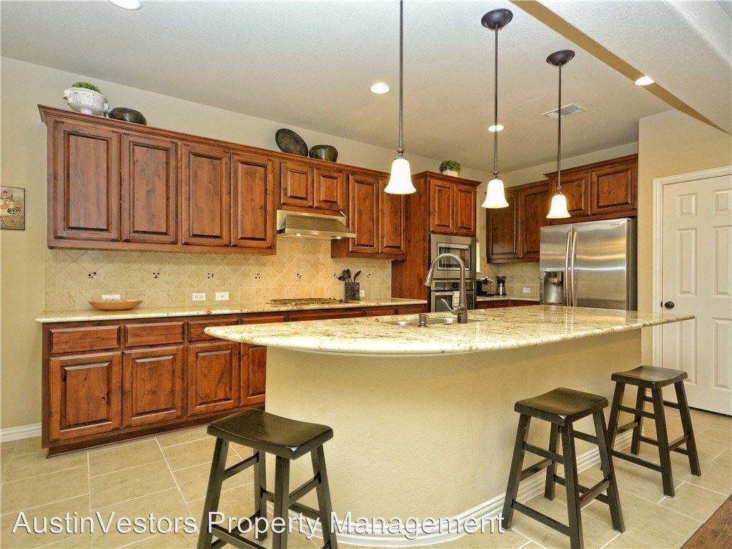 107 Sport Horse Street - Photo 3 of 32