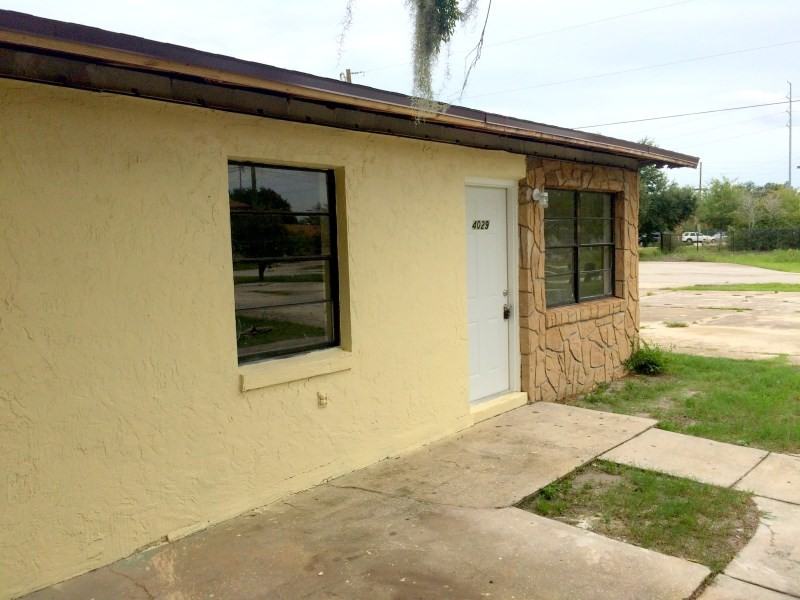 4035 St Paul Dr - Photo 2 of 8