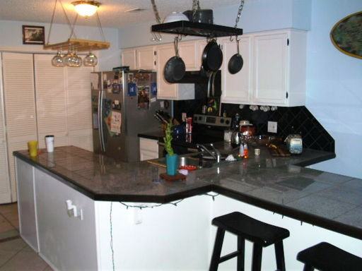 2910 Mulberry Ln #B - Photo 3 of 6
