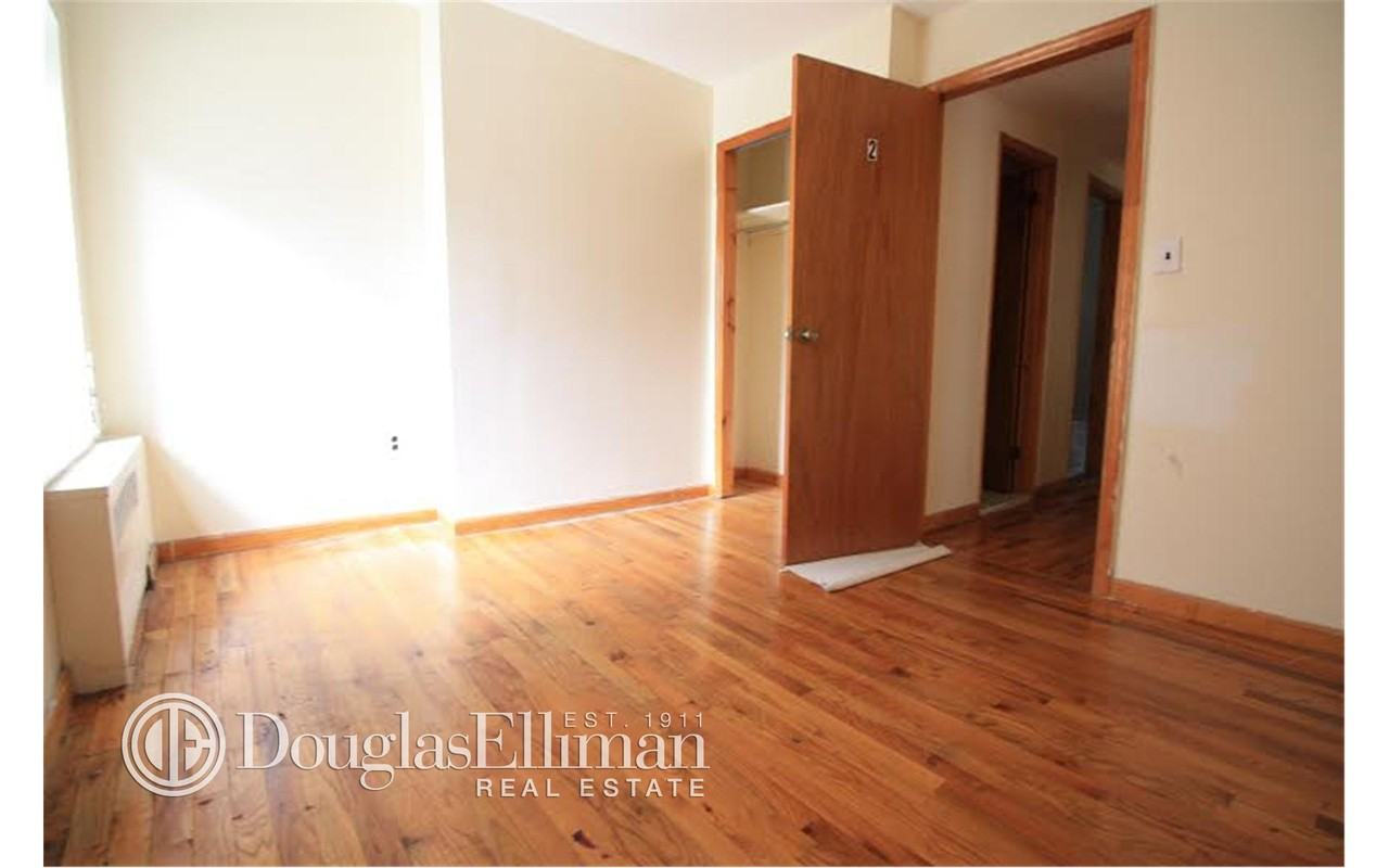 10001 35th Ave 3 - Photo 2 of 5