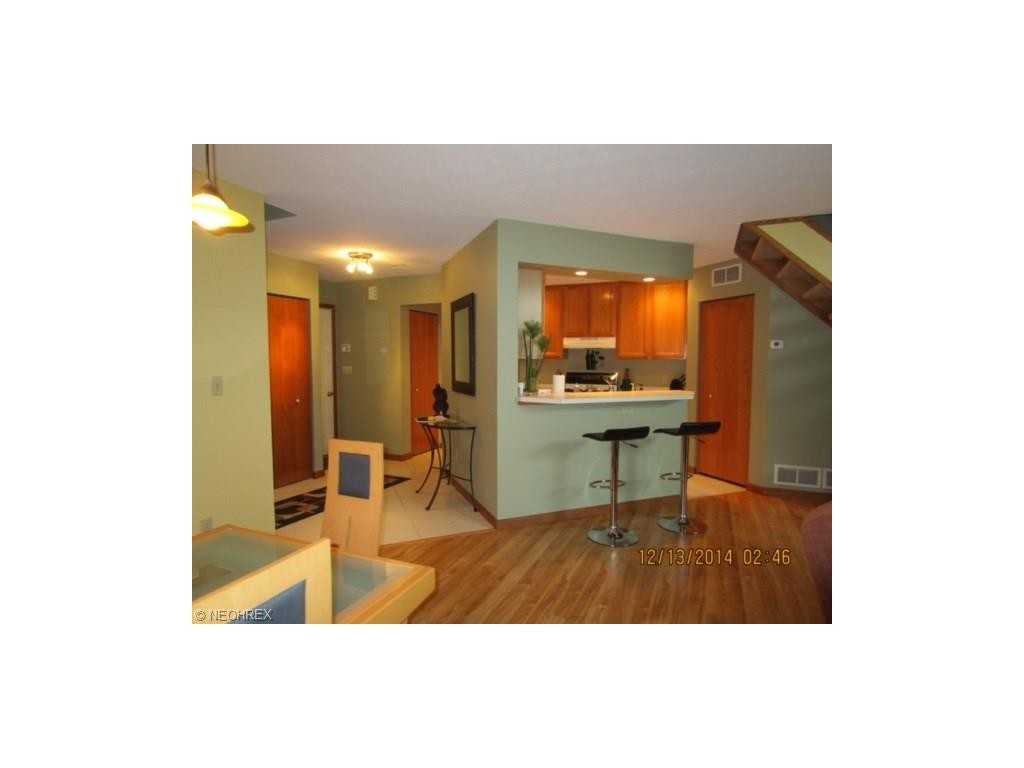 4042 St Andrews Ct - Photo 3 of 15