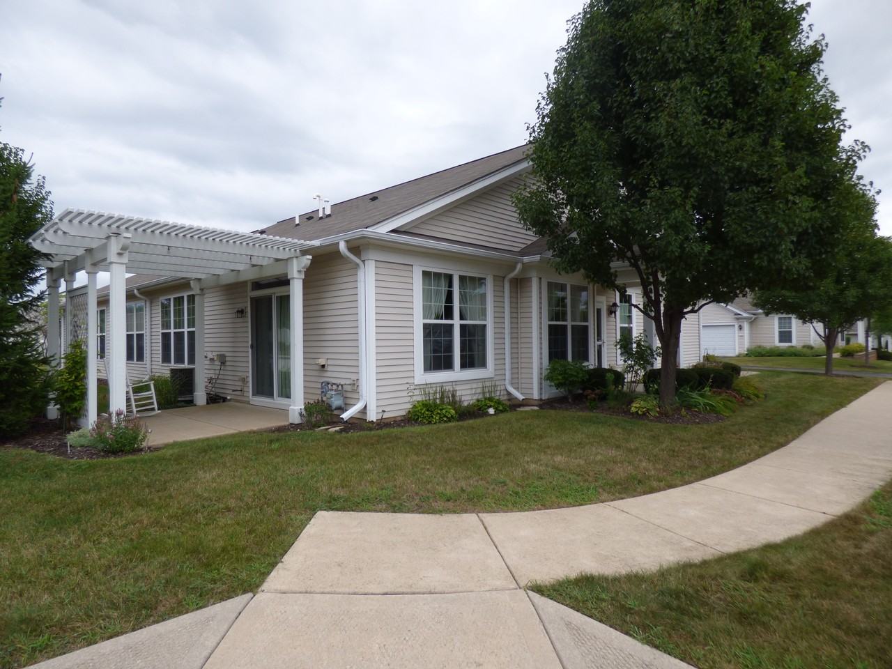 14088 Beaver Dam Ln - Photo 3 of 7