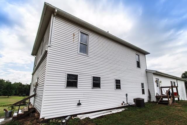 73394 Freeport Rd - Photo 2 of 20