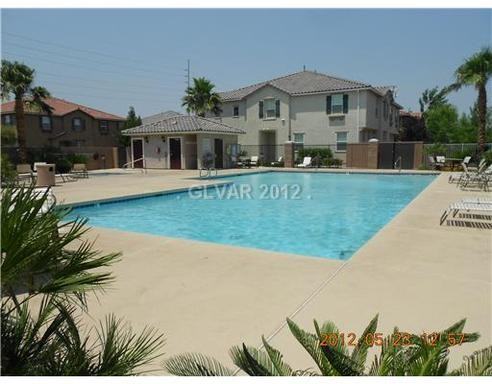 9115 Alpine Grove Ave #102 - Photo 2 of 19