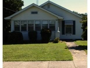 836 S 3rd St - Photo 2 of 2