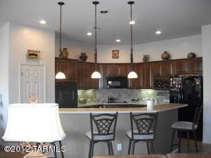 10780 N Chapin Ct - Photo 2 of 7