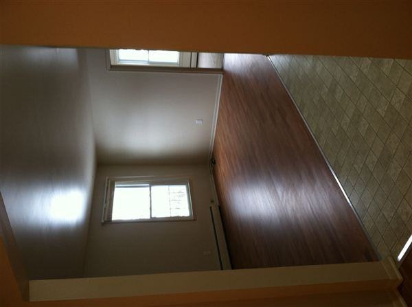 Greenview Manor - Photo 3 of 4