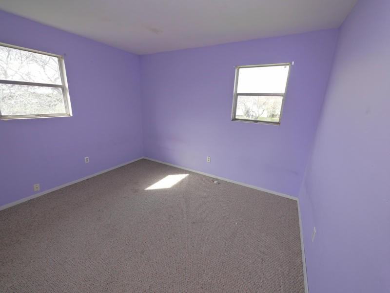 1012 W Borden - Photo 2 of 12