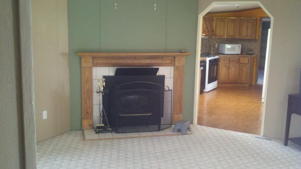 24374 Dano Rd - Photo 2 of 4