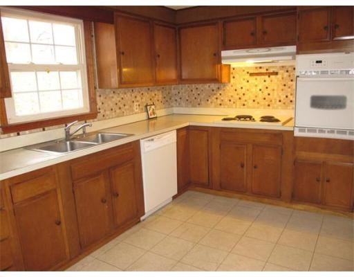 162 Old Worcester Rd #1 - Photo 2 of 10