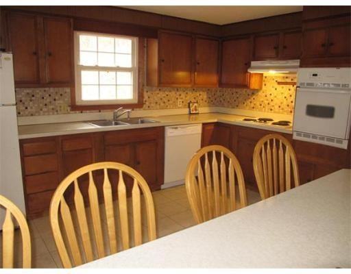 162 Old Worcester Rd #1 - Photo 3 of 10