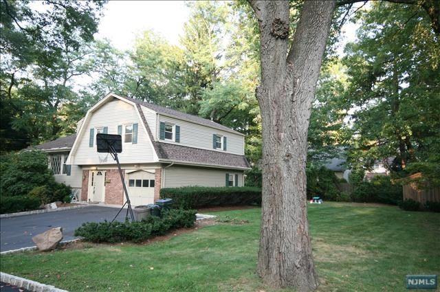 129 Garfield St - Photo 3 of 11