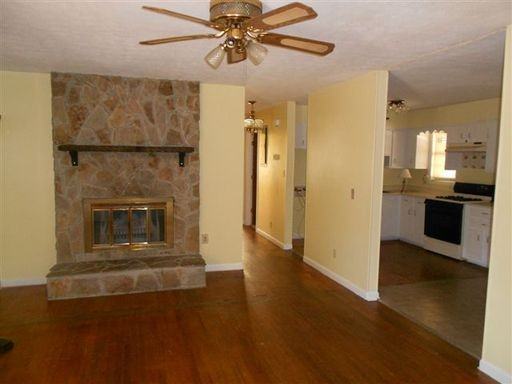 745 Wright Rd - Photo 2 of 8