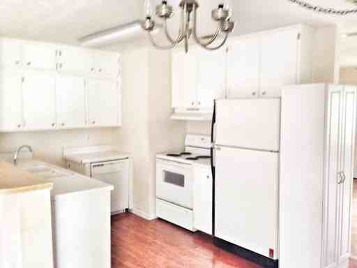 1509 Ridgeway St - Photo 3 of 8