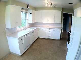 5253 SE Stark St - Photo 2 of 17