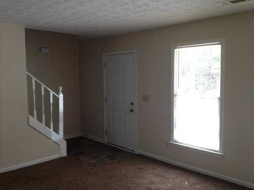 1836 Potomac Pl - Photo 2 of 10