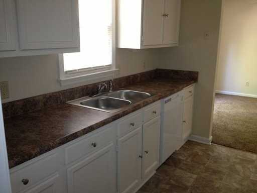 1836 Potomac Pl - Photo 3 of 10