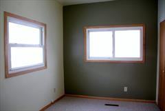 409 Fairview Ave N - Photo 2 of 9