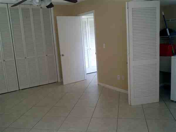 3941 W Eden Roc Cir - Photo 2 of 11