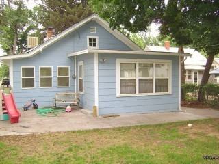 229 W 3rd St - Photo 2 of 11